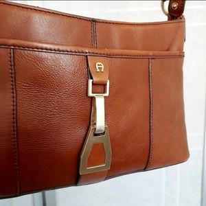 💟🤍Etienne Aigner leather>>>100% Genuine Leather Brown Baguette Shoulder Bag